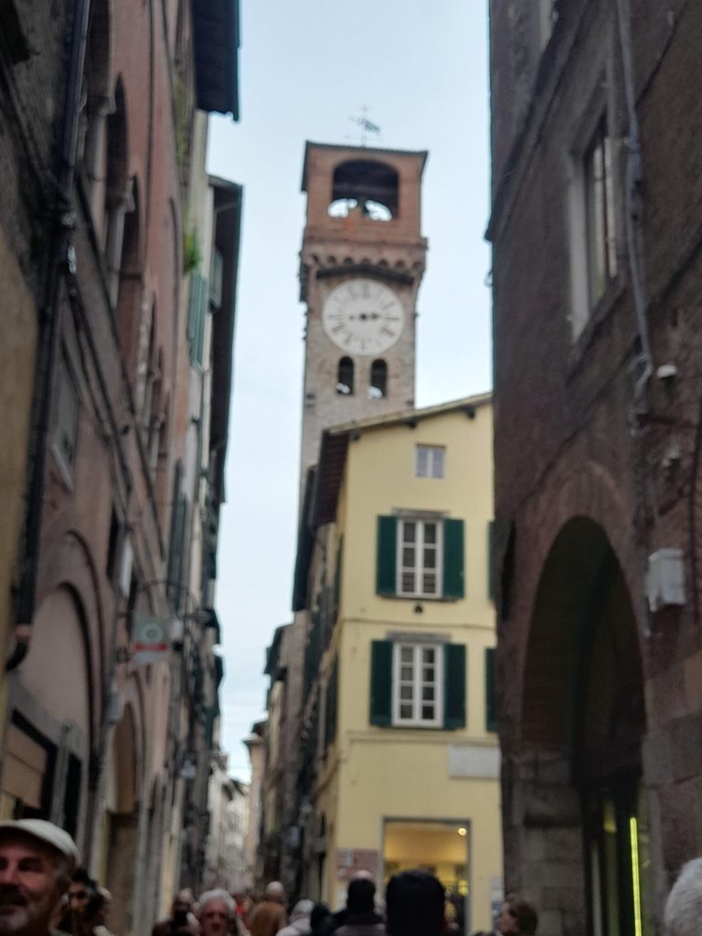 Torre dell'Orologio - Lucca Toscana